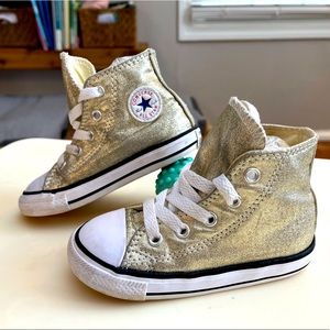 Gold converse
